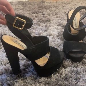 Steve Madden black shade heels